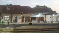 Duapuluh Satu Jam Empatbelas Menit di Dalam Kereta Api